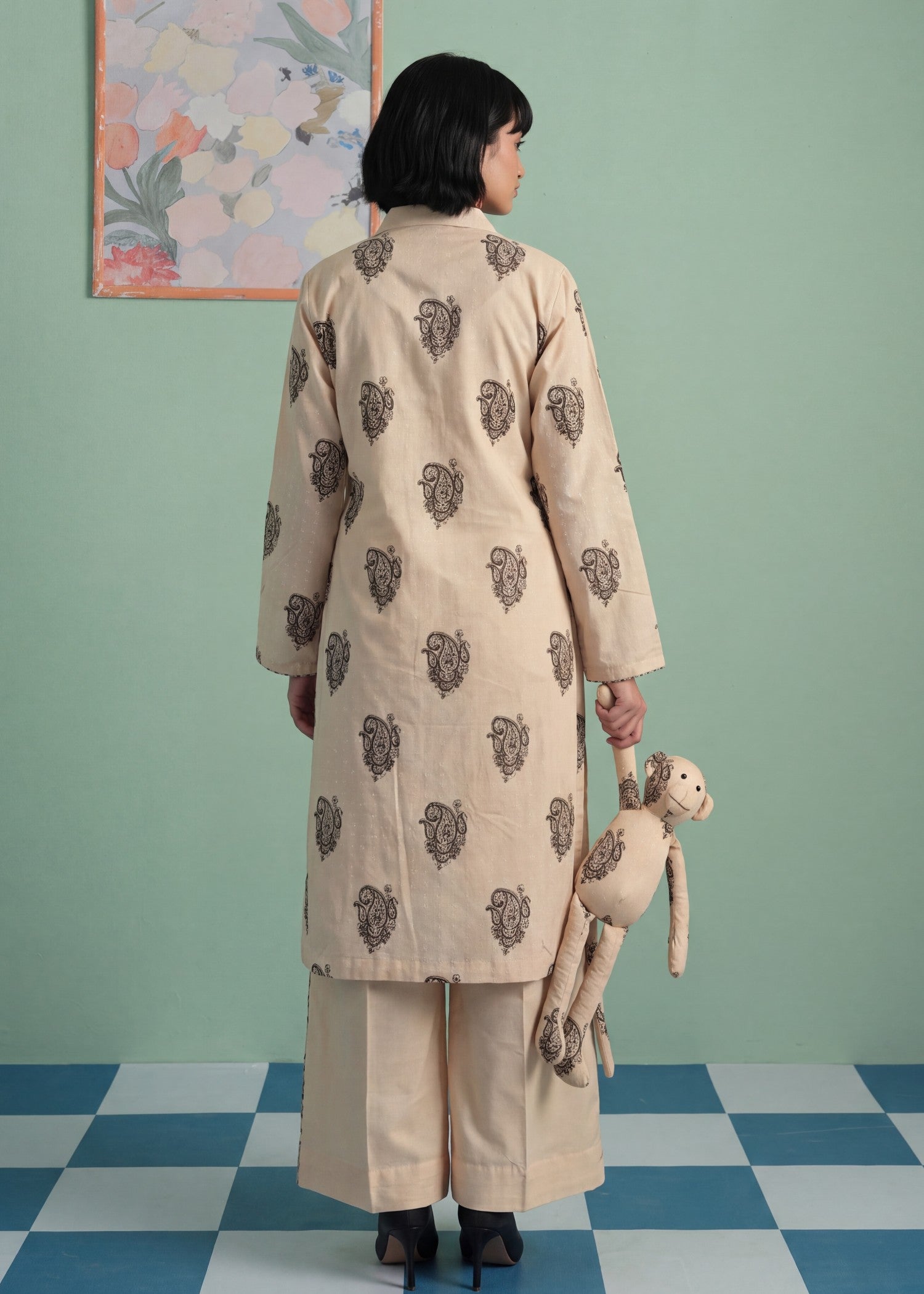 Pakistani Designer Beige Lawn Embroidered Kurta Set Online in KSA Riyadh Saudi Arabia Oman Bahrain Qatar