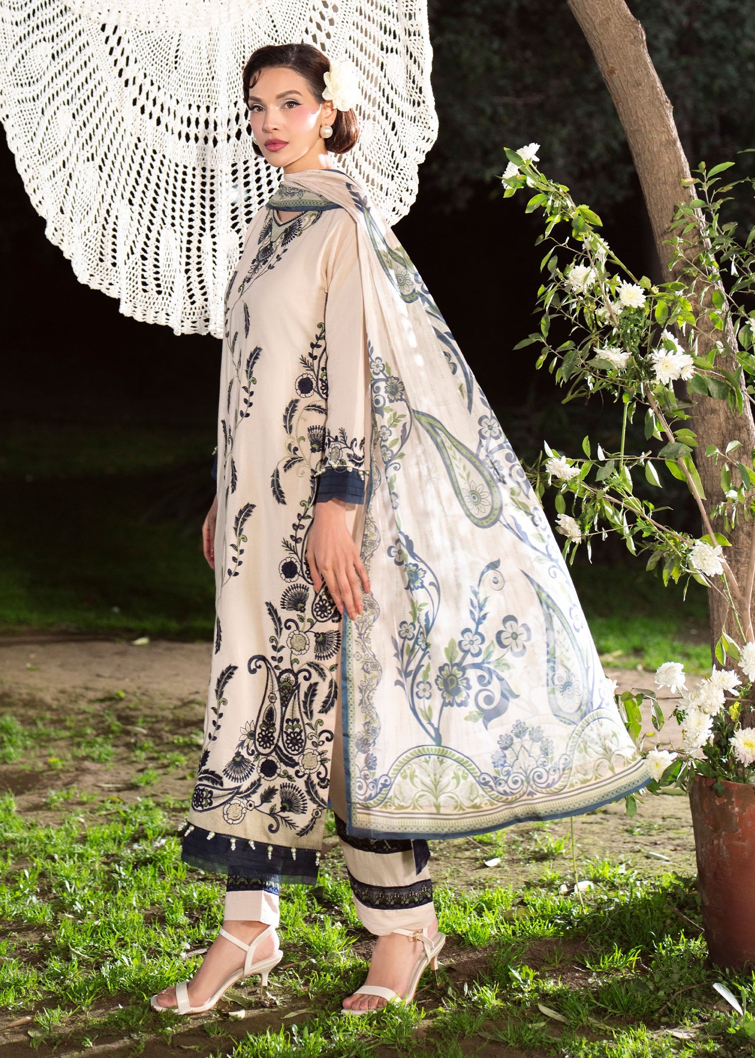 Pakistani Designer Beige Lawn Salwar Kameez Online in KSA Riyadh Saudi Arabia Oman Bahrain Qatar