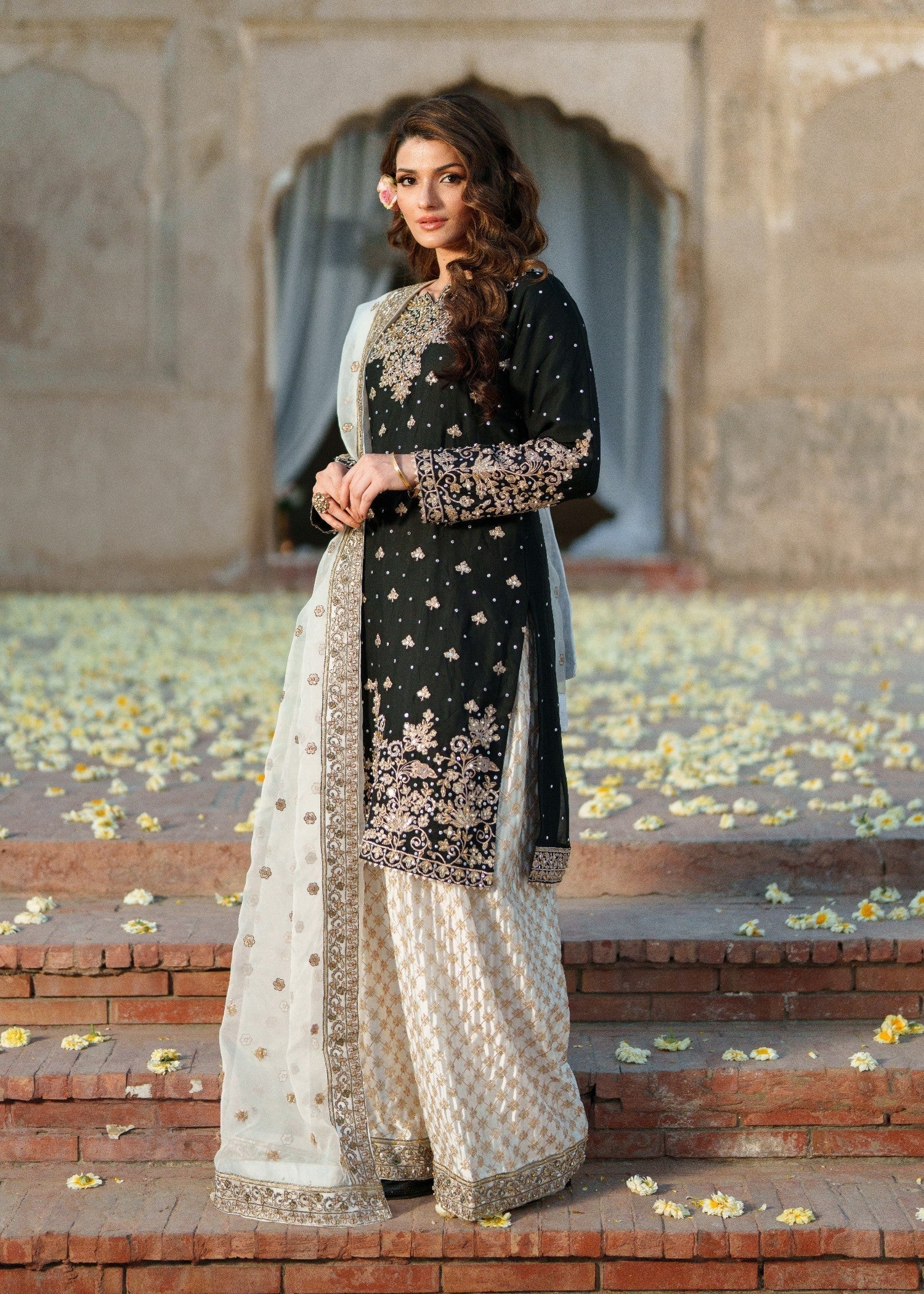 Pakistani Designer Black Chiffon Organza Suit Online in KSA Riyadh Saudi Arabia Oman Bahrain Qatar