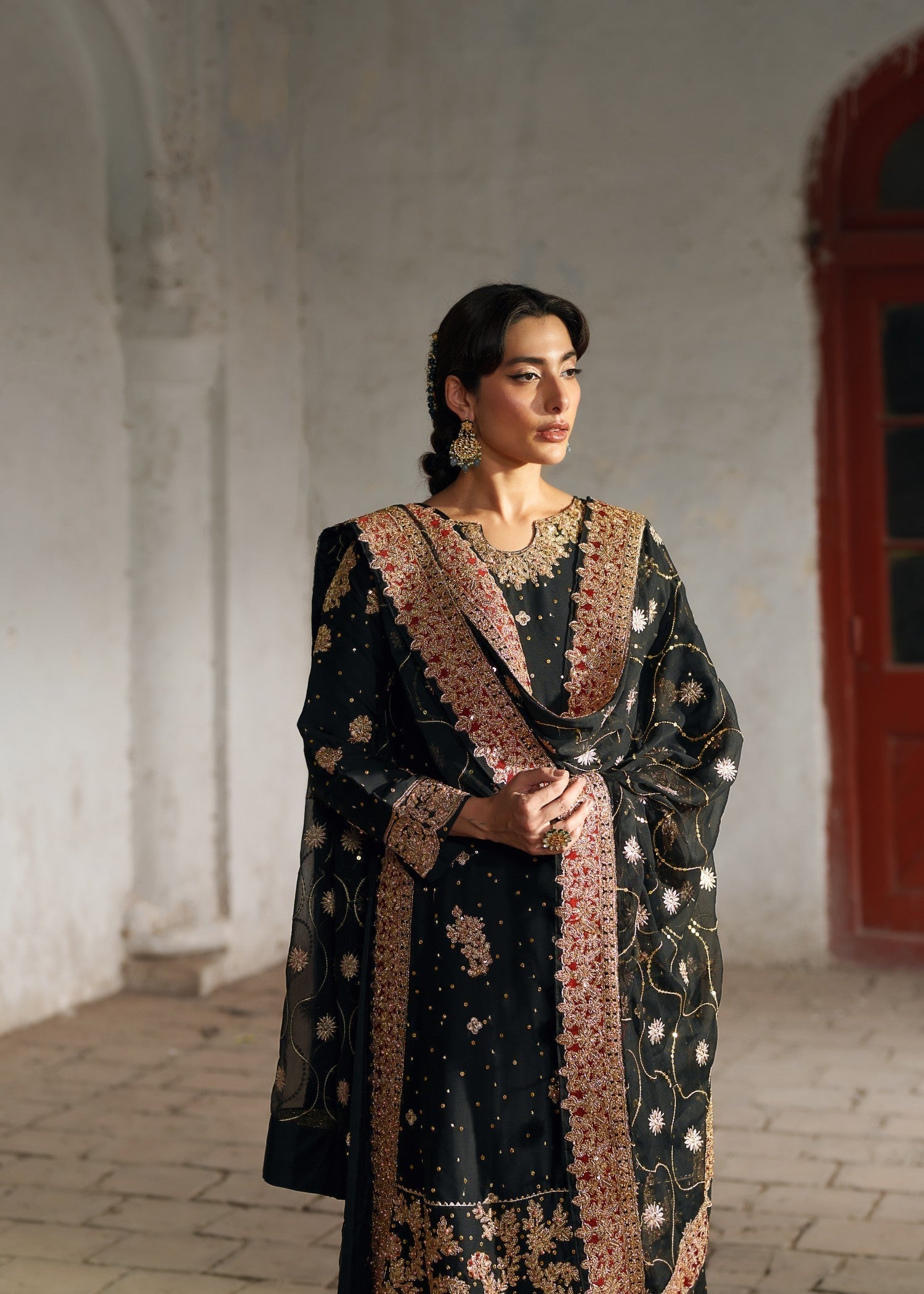 Pakistani Designer Black Chiffon Salwar Kameez Online in KSA Riyadh Saudi Arabia Oman Bahrain Qatar