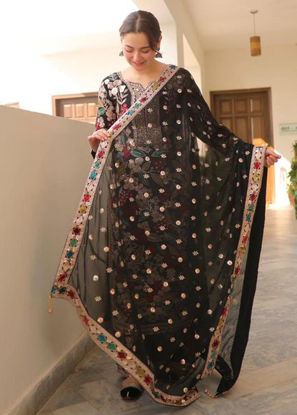 Pakistani Designer Black Chiffon Salwar Kameez Online in KSA Riyadh Saudi Arabia Oman Bahrain Qatar