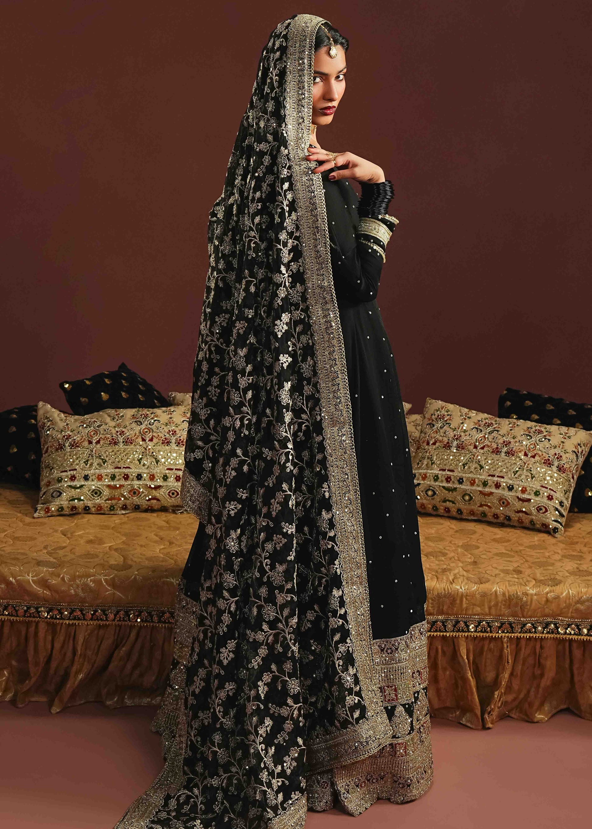 Pakistani Designer Black Chiffon Salwar Kameez Online in KSA Riyadh Saudi Arabia Oman Bahrain Qatar