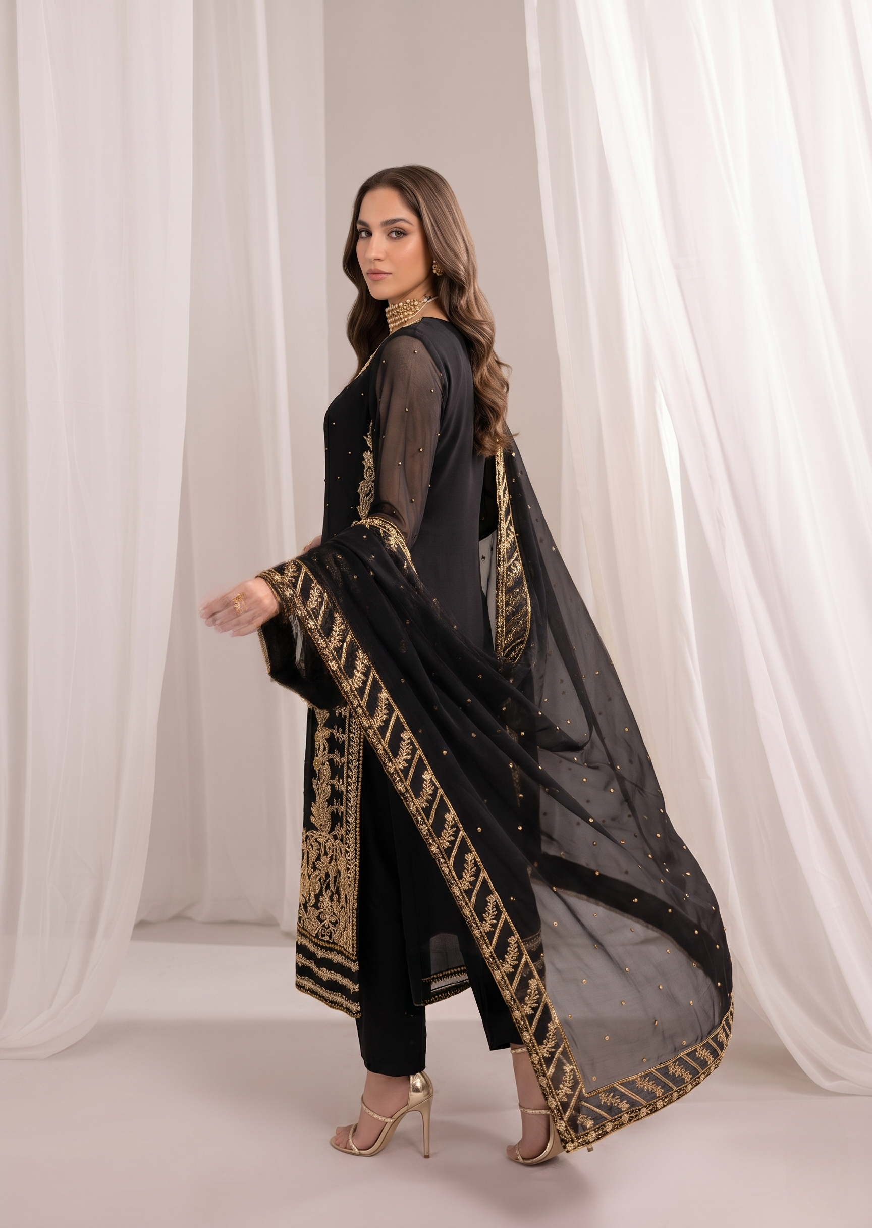 Pakistani Designer Black Chiffon Suit Online in KSA Riyadh Saudi Arabia Oman Bahrain Qatar