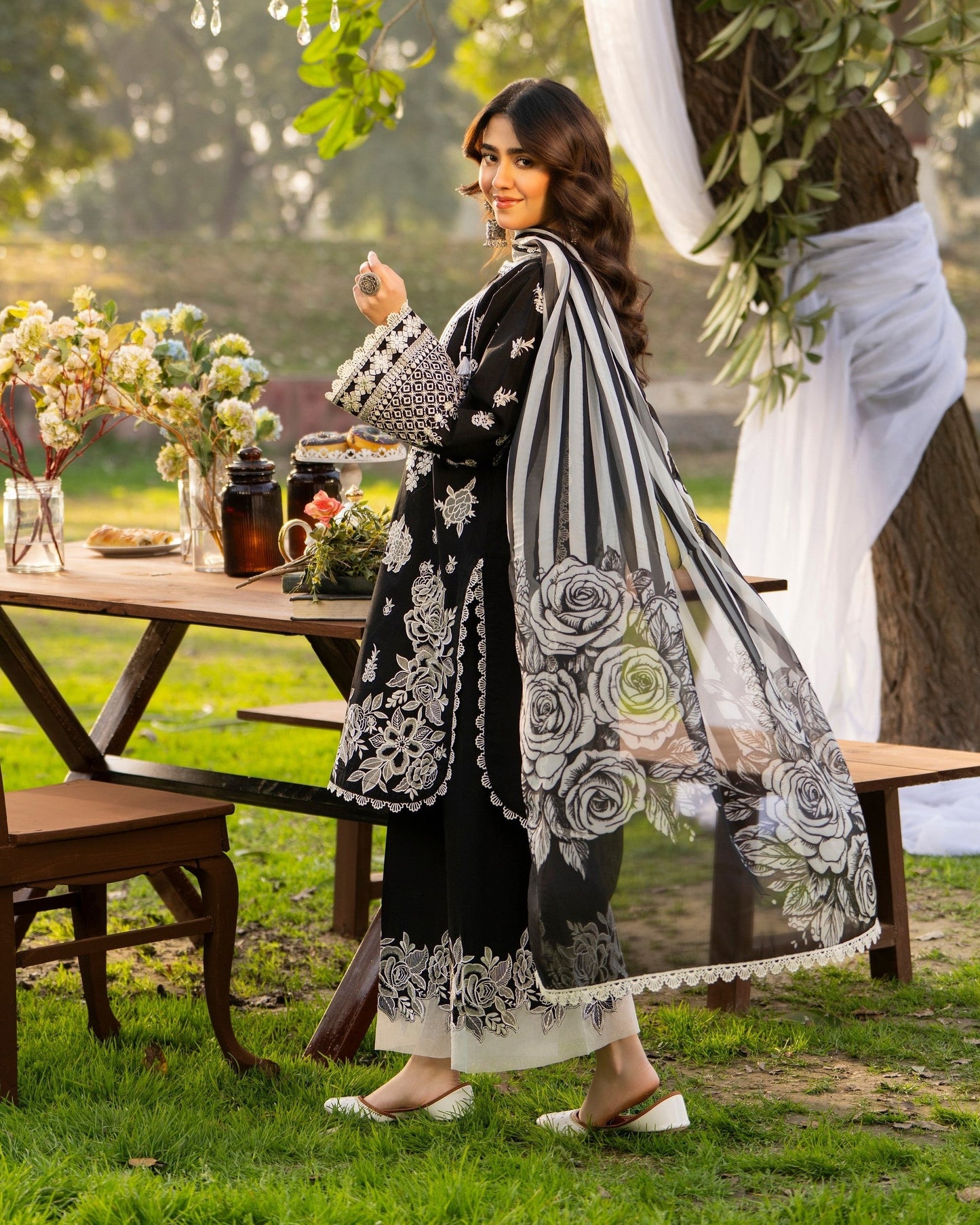 Pakistani Designer Black Cotton Ready to Wear Suit Online in KSA Riyadh Saudi Arabia Oman Bahrain Qatar