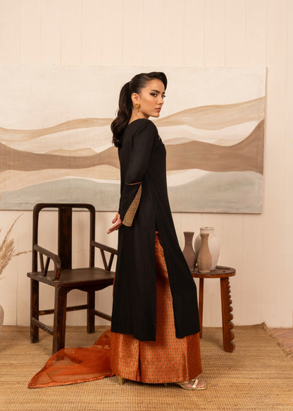 Pakistani Designer Black Embellished Kurta Pajama Online in KSA Riyadh Saudi Arabia Oman Bahrain Qatar