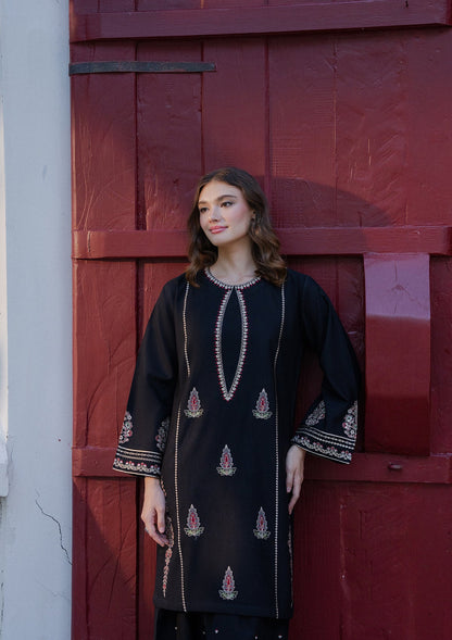 Pakistani Designer Black Embroidered Khaddar Kurta Set Online in Dubai UAE Abudhabi Ajman Sharjah