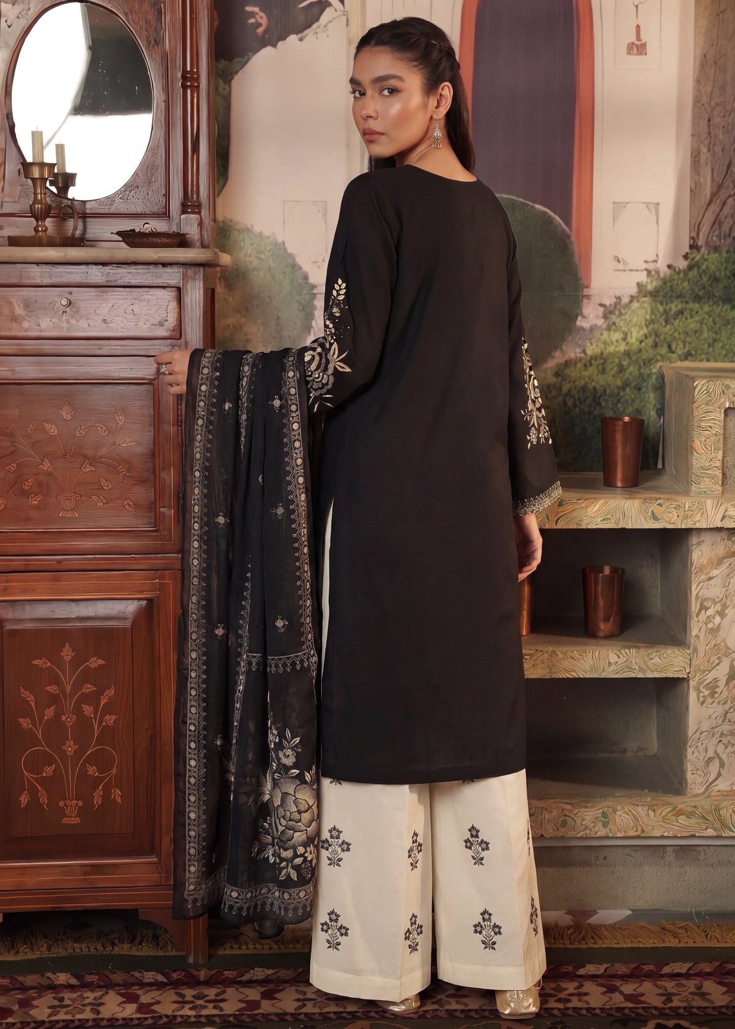 Pakistani Designer Black Embroidered Lawn Suit Online in KSA Riyadh Saudi Arabia Oman Bahrain Qatar