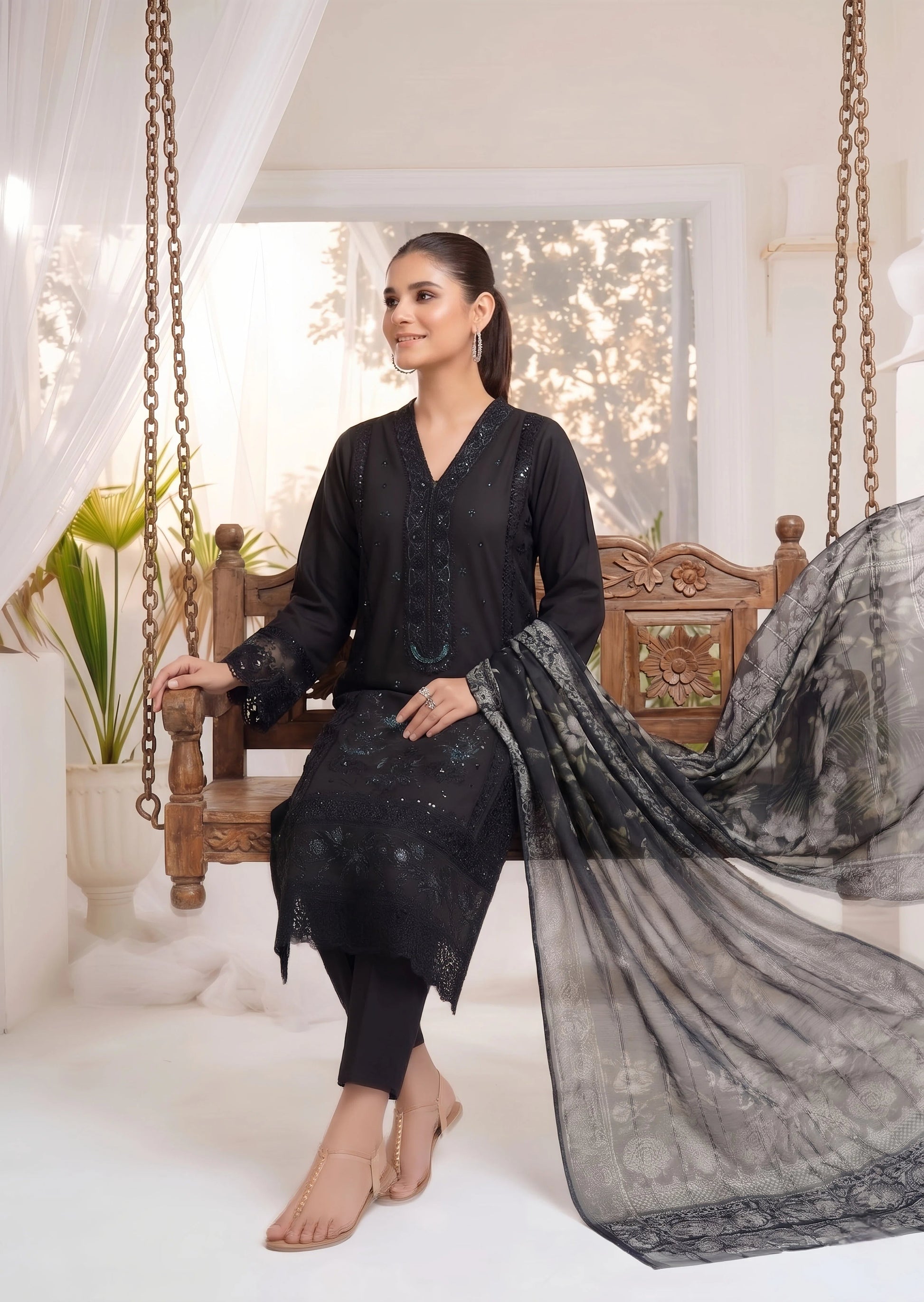 Pakistani Designer Black Lawn Kurta Pajama Online in KSA Riyadh Saudi Arabia Oman Bahrain Qatar