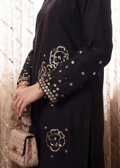 Pakistani Designer Black Lawn Salwar Kameez Online in KSA Riyadh Saudi Arabia Oman Bahrain Qatar