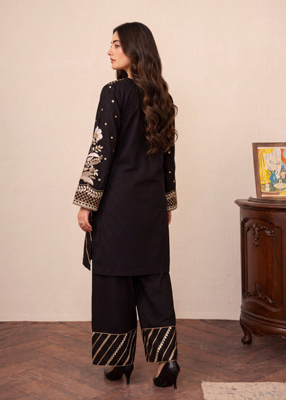 Pakistani Designer Black Lawn Salwar Kameez Online in KSA Riyadh Saudi Arabia Oman Bahrain Qatar