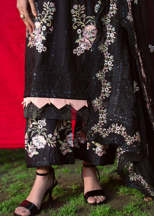 Pakistani Designer Black Lawn Salwar Kameez Online in KSA Riyadh Saudi Arabia Oman Bahrain Qatar