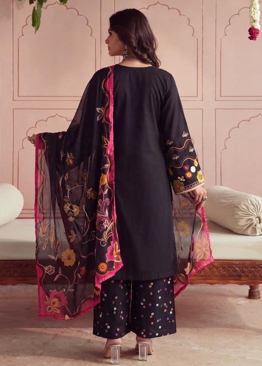 Pakistani Designer Black Lawn Shalwar Kameez Online in KSA Riyadh Saudi Arabia Oman Bahrain Qatar