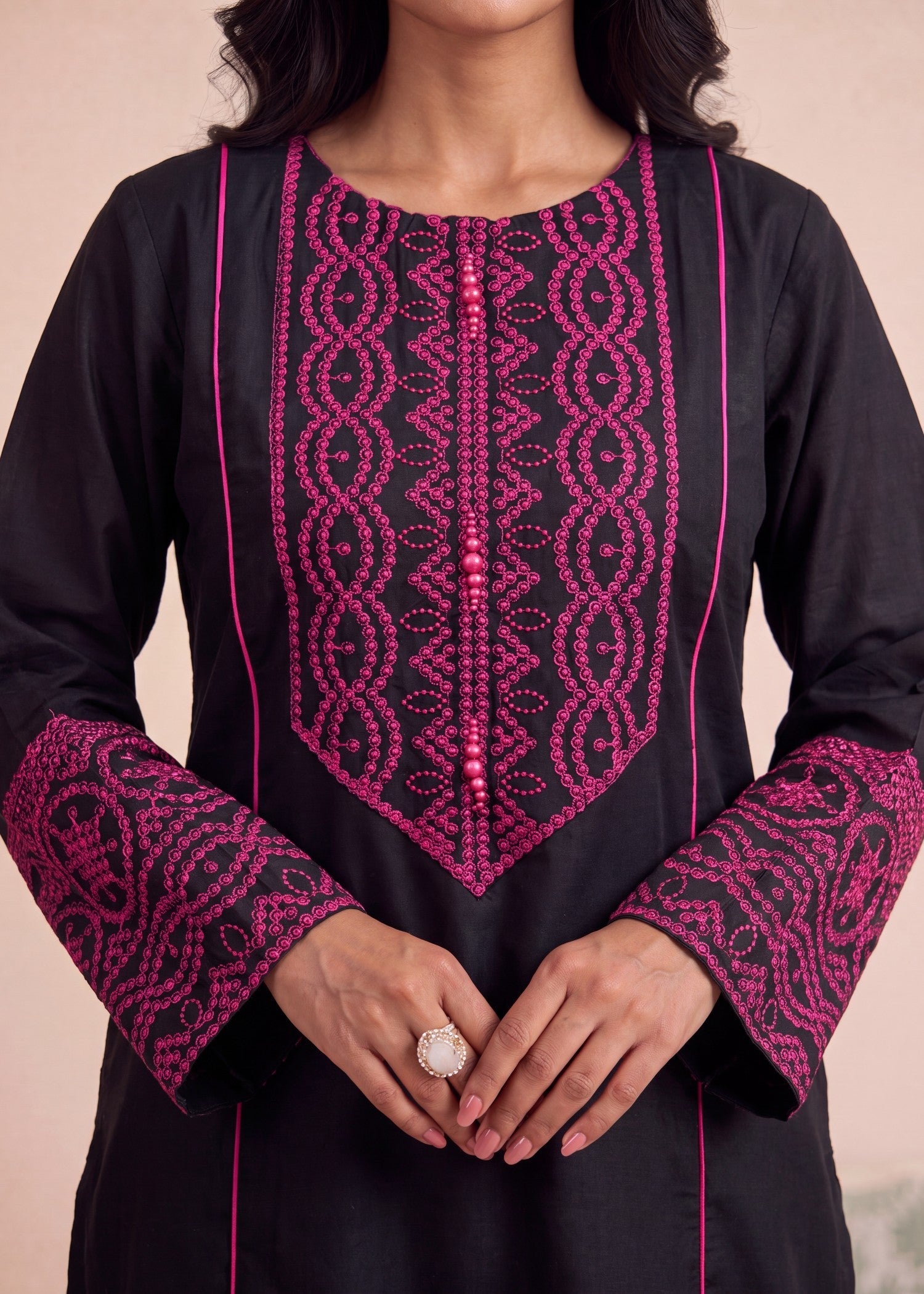 Pakistani Designer Black Lawn Suit Online in KSA Riyadh Saudi Arabia Oman Bahrain Qatar