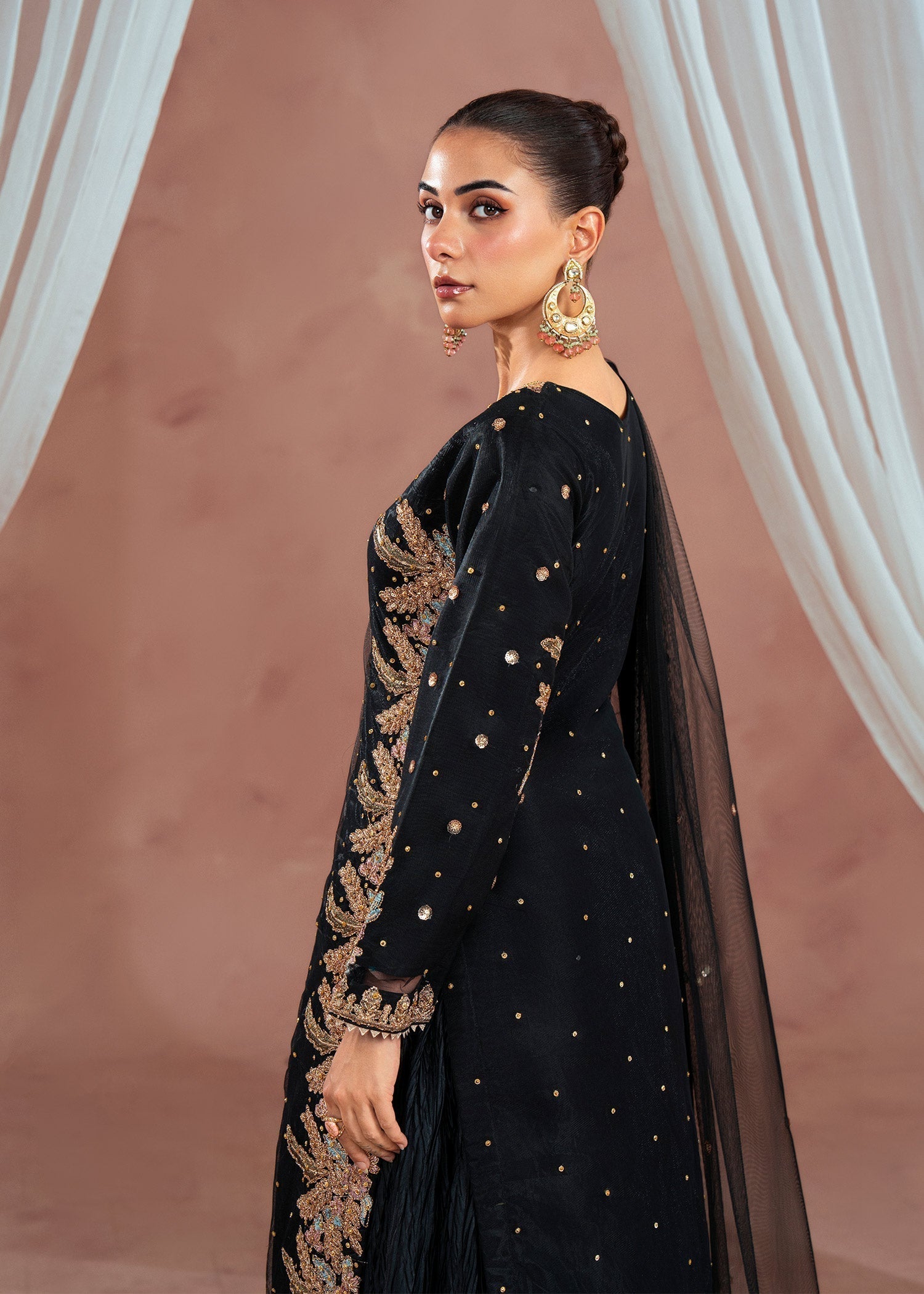 Pakistani Designer Black Net Lehenga Suit Online in KSA Riyadh Saudi Arabia Oman Bahrain Qatar