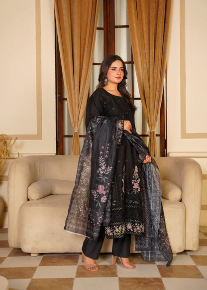 Pakistani Designer Black Swiss Lawn Salwar Suit Online in KSA Riyadh Saudi Arabia Oman Bahrain Qatar