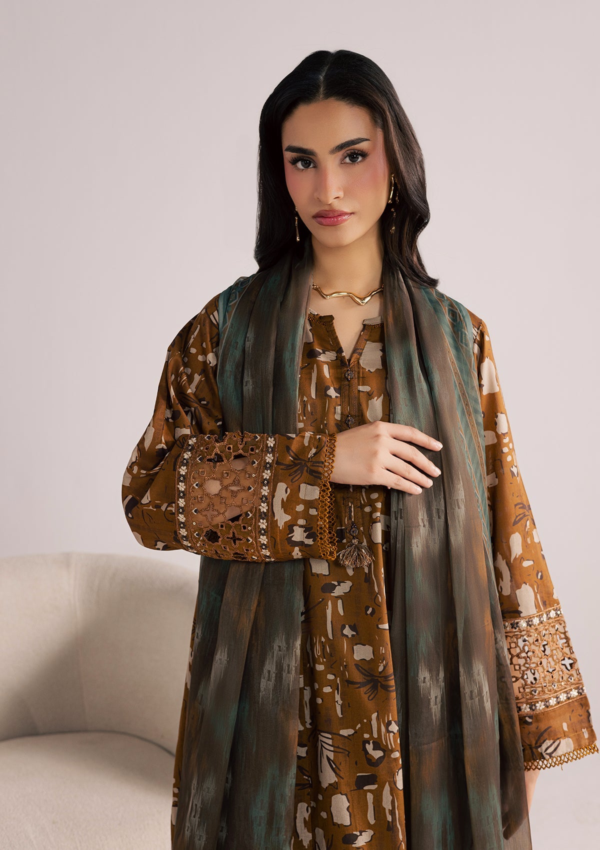 Pakistani Designer Caramel Lawn Suit Online in KSA Riyadh Saudi Arabia Oman Bahrain Qatar