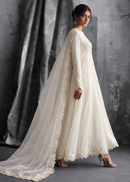 Pakistani Designer Cream Chiffon Maxi Suit Online in KSA Riyadh Saudi Arabia Oman Bahrain Qatar