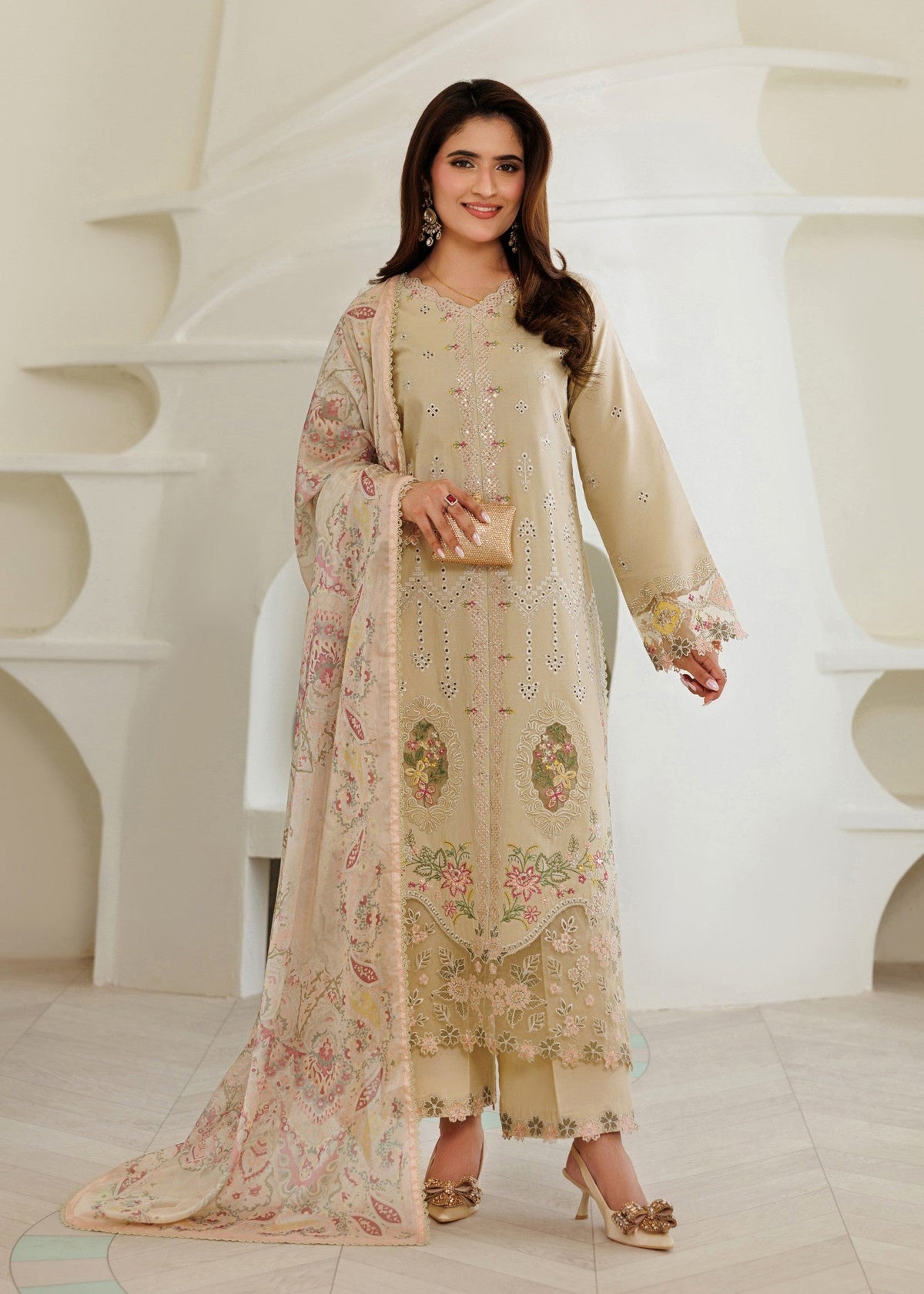 Pakistani Designer Cream Lawn 3 Piece Shalwar Kameez Online in KSA Riyadh Saudi Arabia Oman Bahrain Qatar