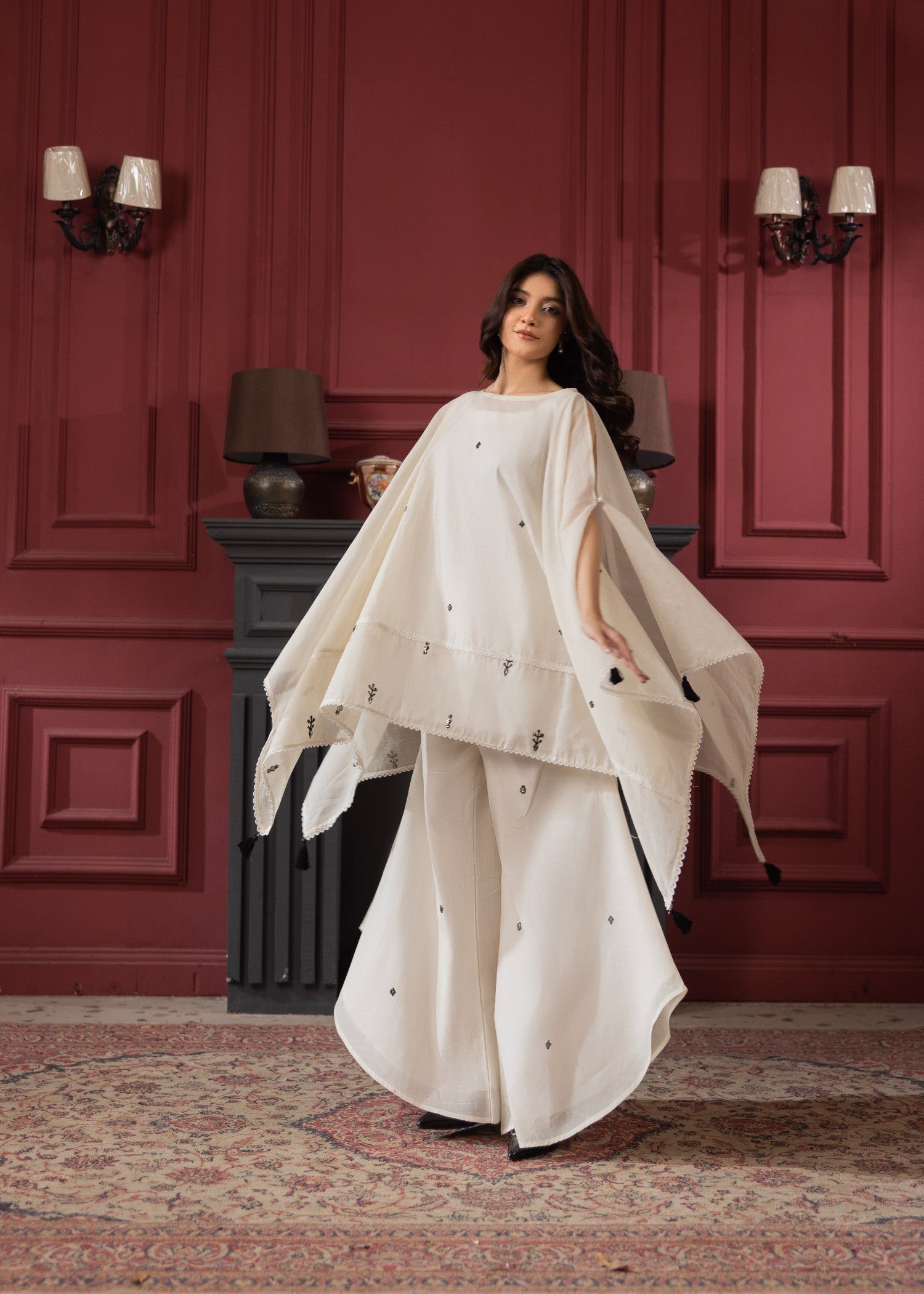 Pakistani Designer Cream Lawn Kaftan Suit Online in KSA Riyadh Saudi Arabia Oman Bahrain Qatar