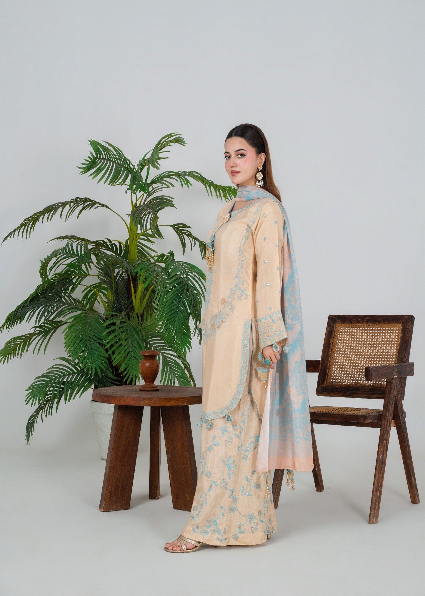 Pakistani Designer Cream Silk Salwar Kameez Online in KSA Riyadh Saudi Arabia Oman Bahrain Qatar