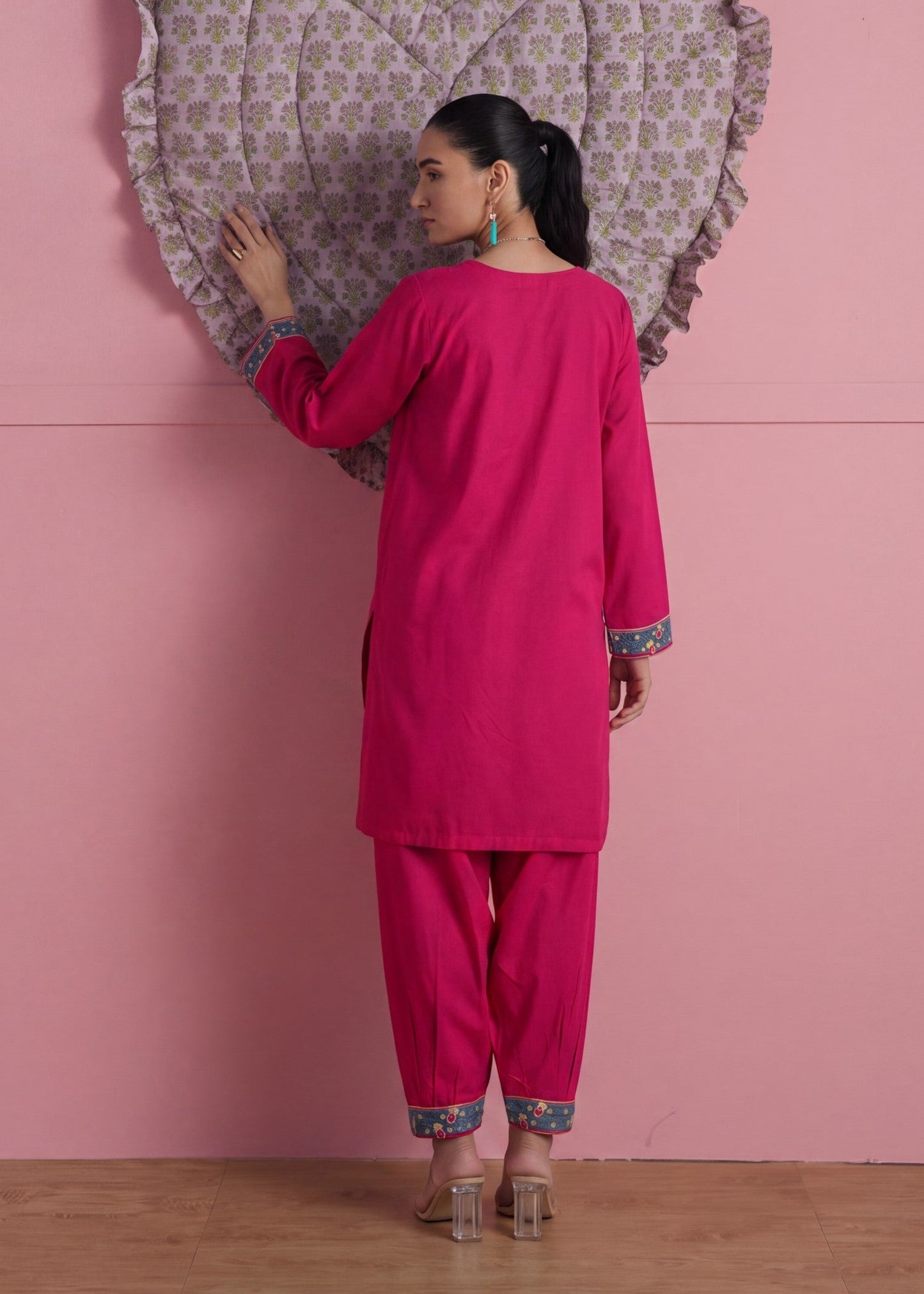 Pakistani Designer Crimson Lawn Salwar Suit Online in KSA Riyadh Saudi Arabia Oman Bahrain Qatar