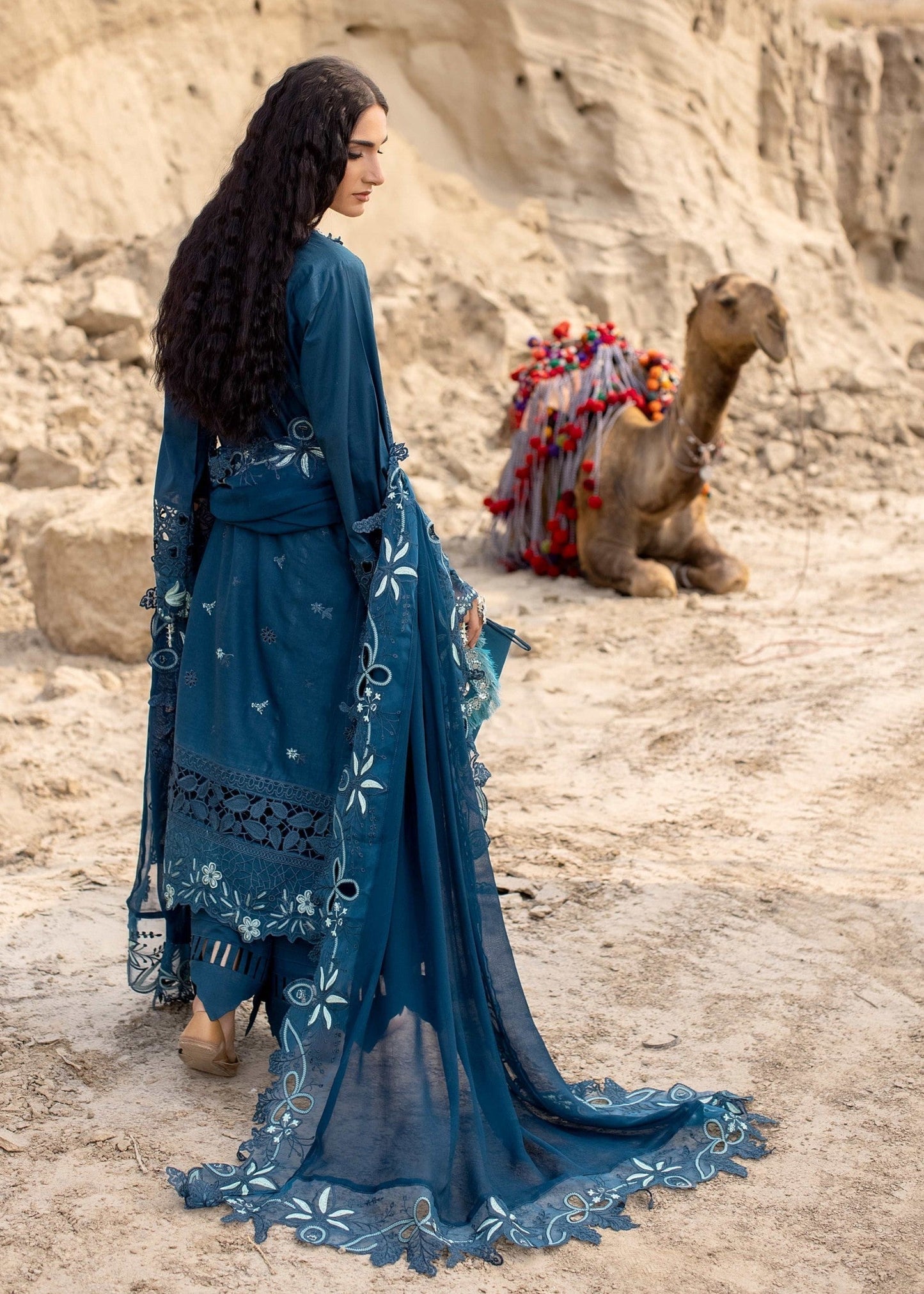 Pakistani Designer Embroidered Cotton Salwar Kameez Online in KSA Riyadh Saudi Arabia Oman Bahrain Qatar