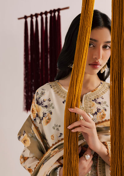 Pakistani Designer Embroidered Lawn Kurta Set Online in KSA Riyadh Saudi Arabia Oman Bahrain Qatar