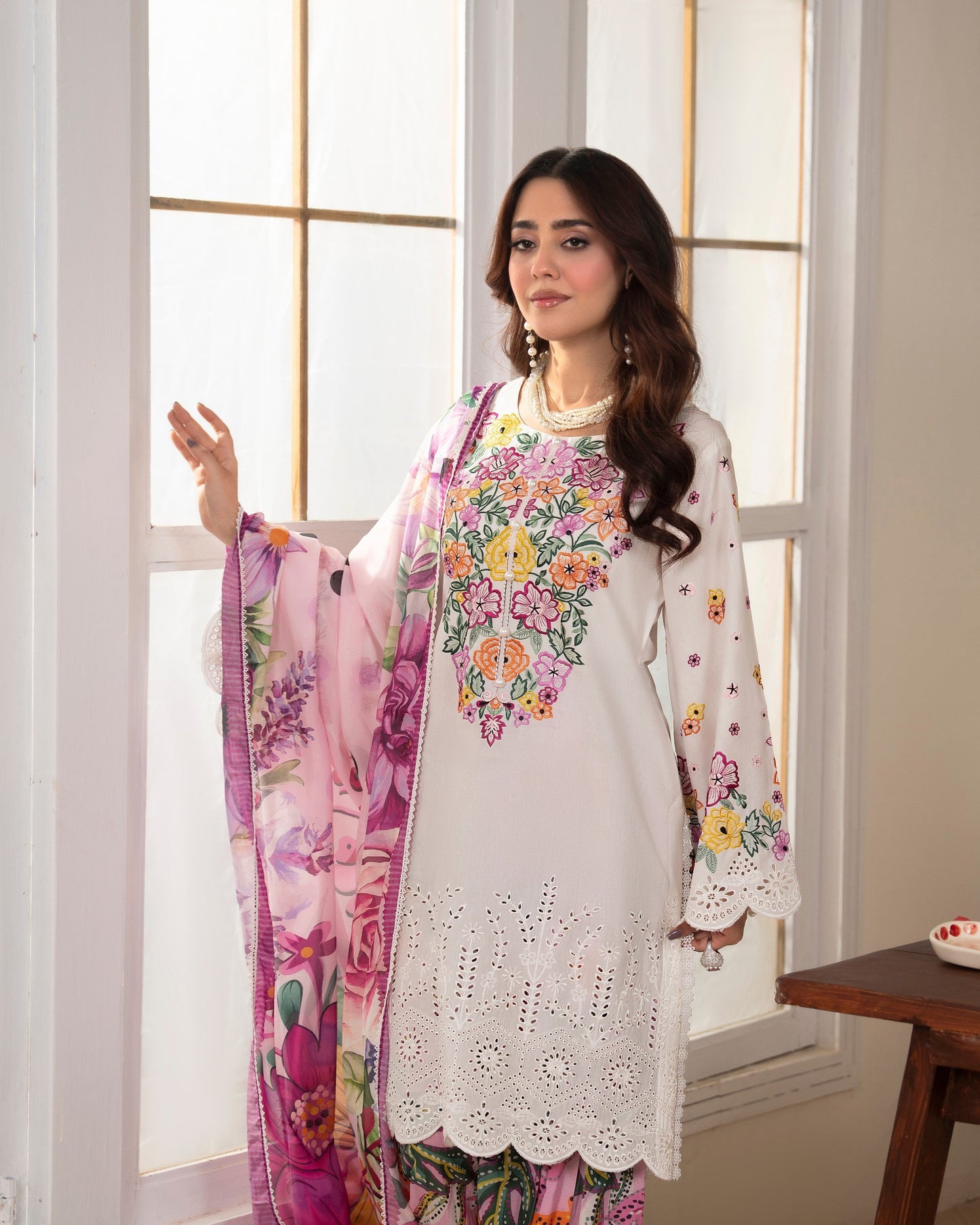 Pakistani Designer Embroidered Lawn Salwar Kameez Online in KSA Riyadh Saudi Arabia Oman Bahrain Qatar