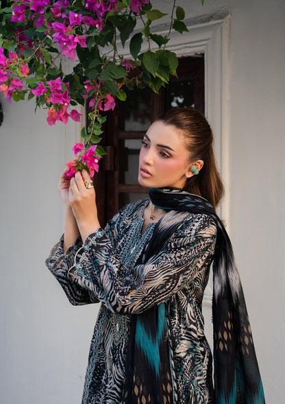 Pakistani Designer Embroidered Lawn Suit Online in KSA Riyadh Saudi Arabia Oman Bahrain Qatar