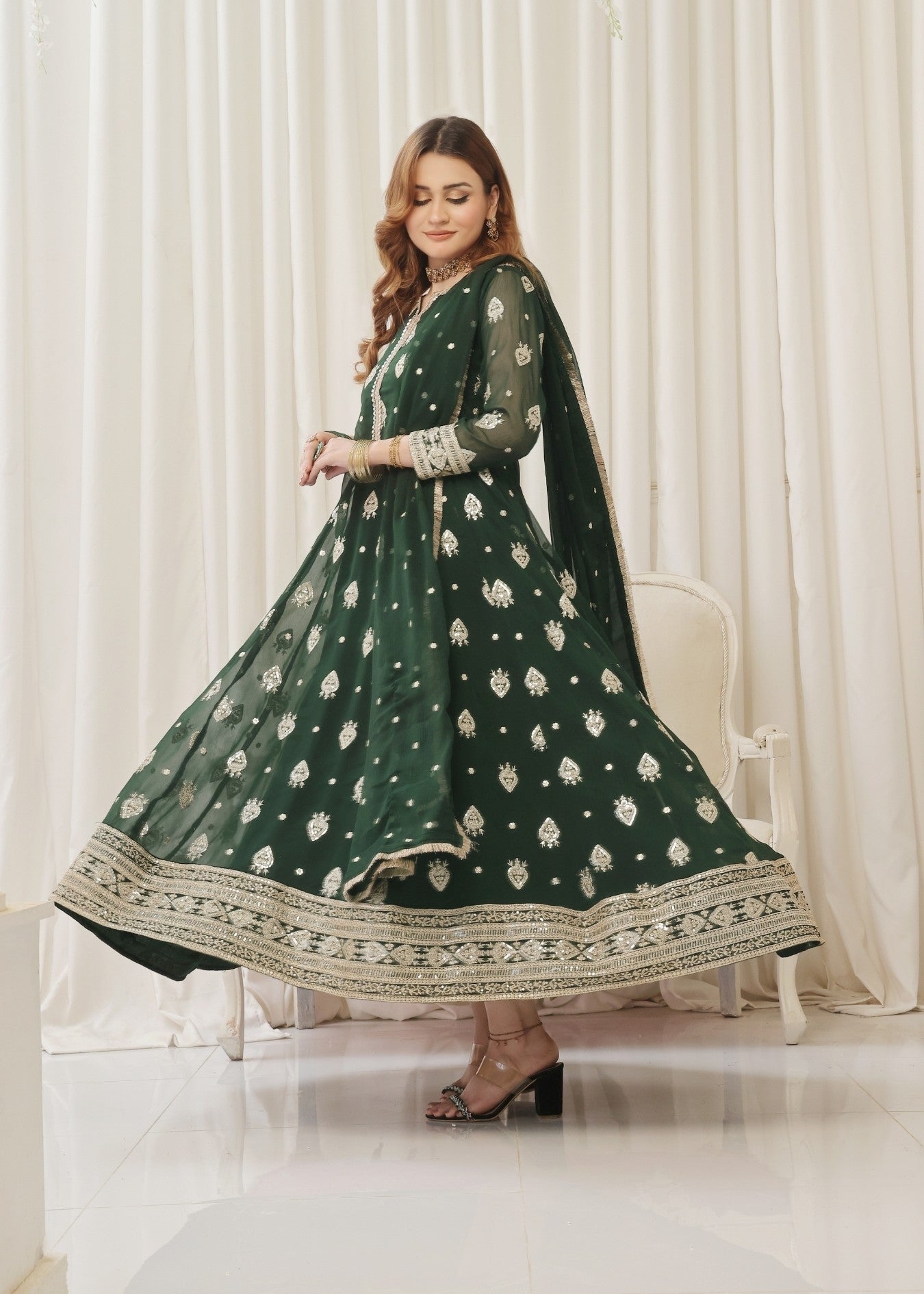 Pakistani Designer Green Chiffon Salwar Kameez Online in KSA Riyadh Saudi Arabia Oman Bahrain Qatar