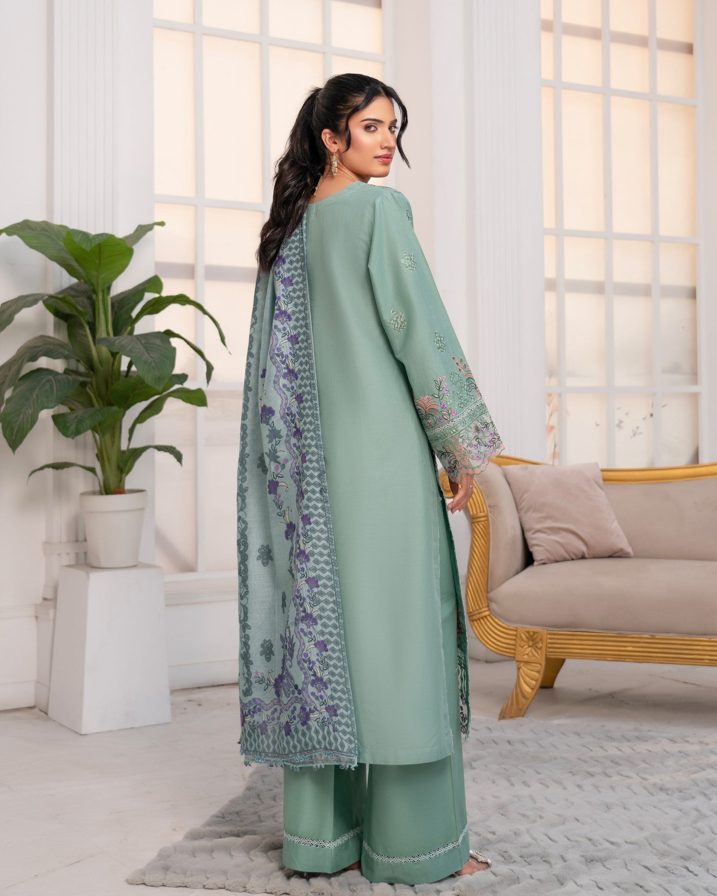 Pakistani Designer Green Cotton Salwar Kameez Online in KSA Riyadh Saudi Arabia Oman Bahrain Qatar