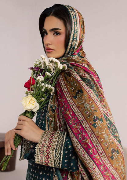 Pakistani Designer Green Lawn Suit Online in KSA Riyadh Saudi Arabia Oman Bahrain Qatar
