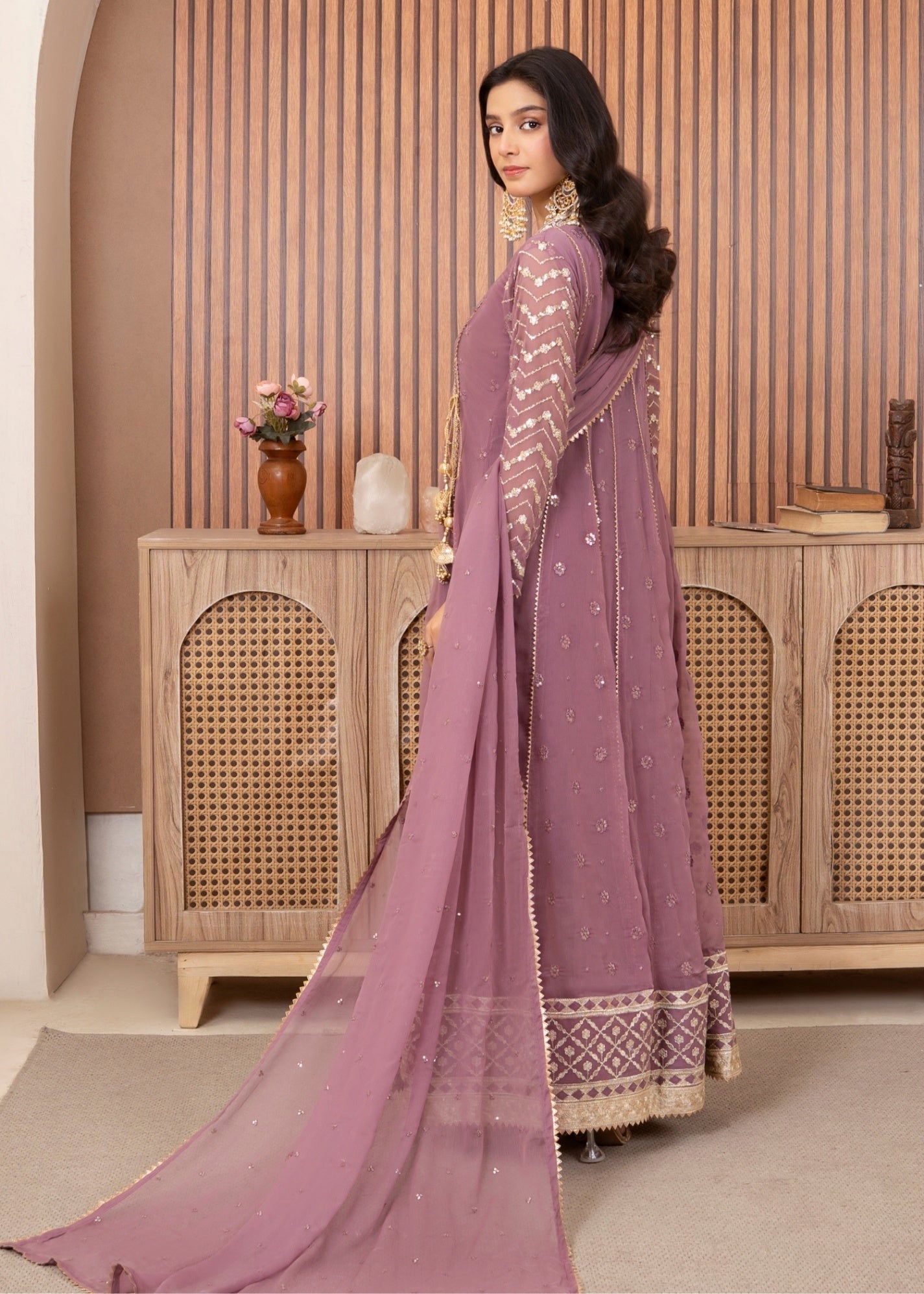 Pakistani Designer Lilac Chiffon Salwar Kameez Online in KSA Riyadh Saudi Arabia Oman Bahrain Qatar