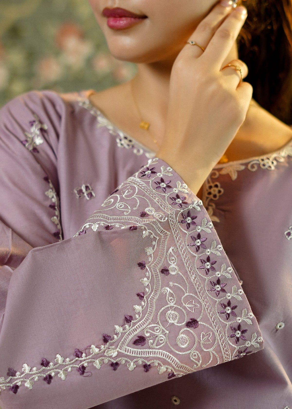 Pakistani Designer Lilac Lawn Farshi Shalwar Online in Dubai UAE Abudhabi Ajman Sharjah