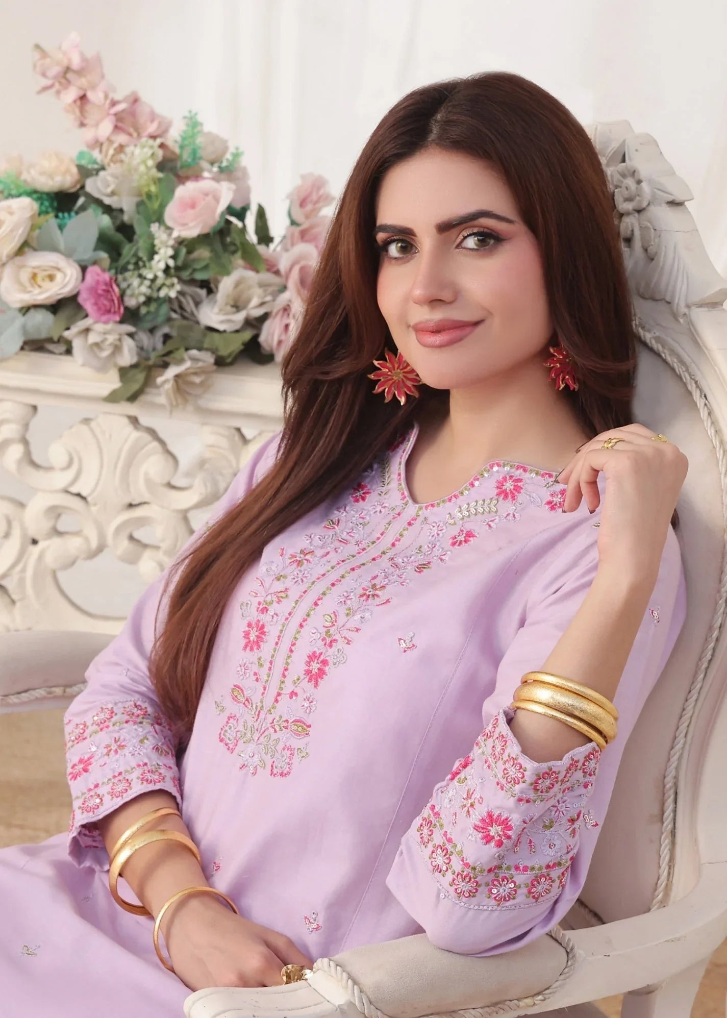 Pakistani Designer Lilac Lawn Kurta Set Online in KSA Riyadh Saudi Arabia Oman Bahrain Qatar