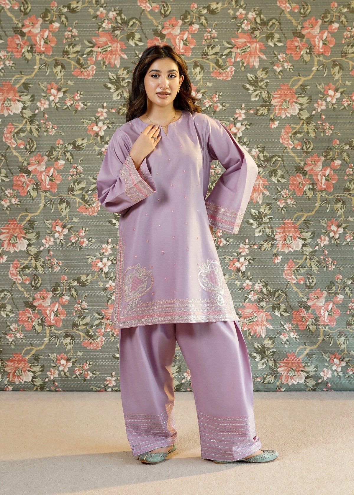 Pakistani Designer Lilac Lawn Salwar Kameez Online in KSA Riyadh Saudi Arabia Oman Bahrain Qatar