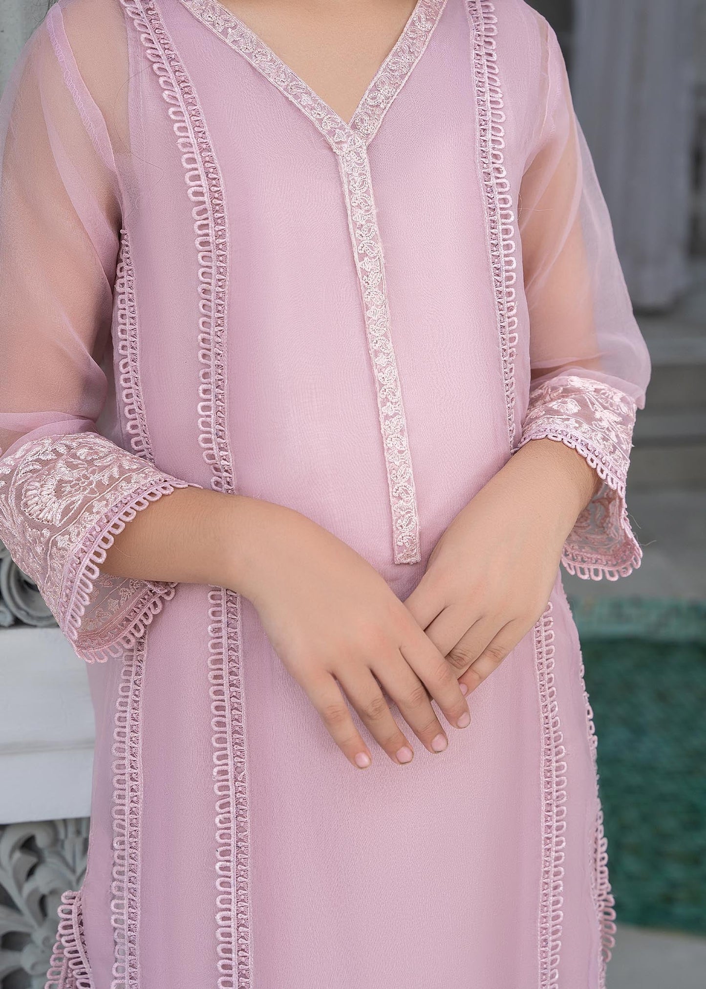 Pakistani Designer Lilac Organza Embroidered Suit Online in KSA Riyadh Saudi Arabia Oman Bahrain Qatar