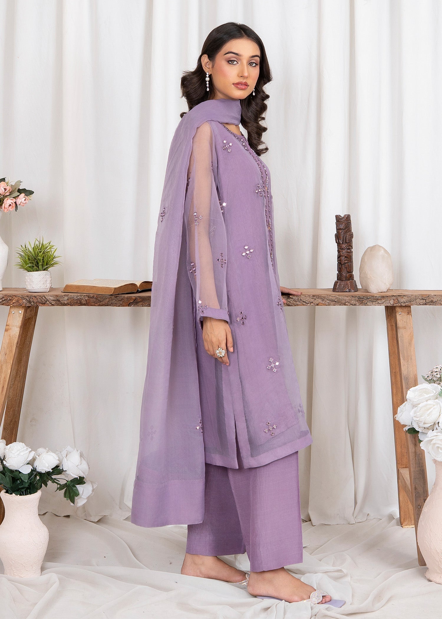 Pakistani Designer Lilac Organza Salwar Kameez Online in KSA Riyadh Saudi Arabia Oman Bahrain Qatar