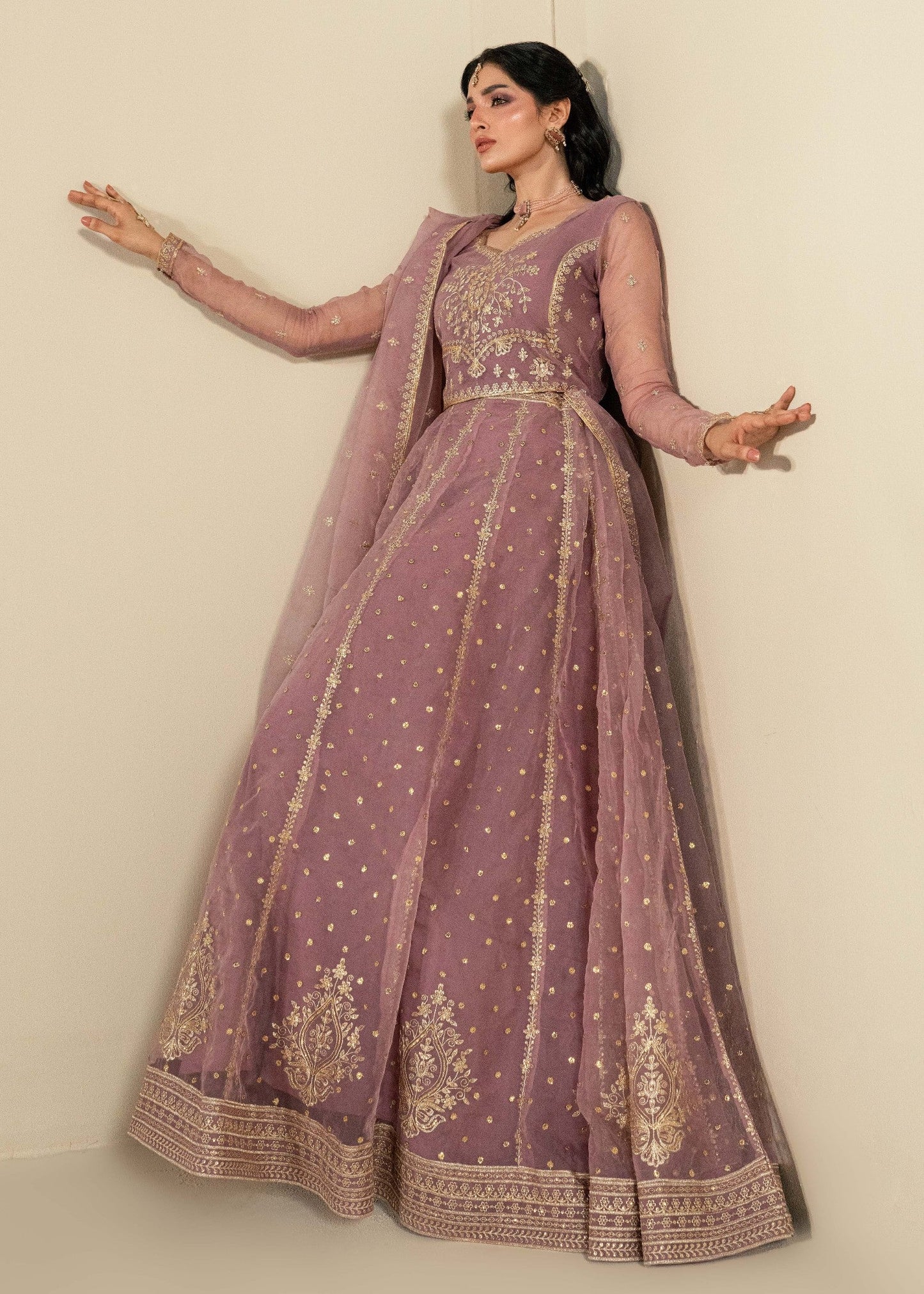 Pakistani Designer Lilac Organza Wedding Guest Suit Online in KSA Riyadh Saudi Arabia Oman Bahrain Qatar