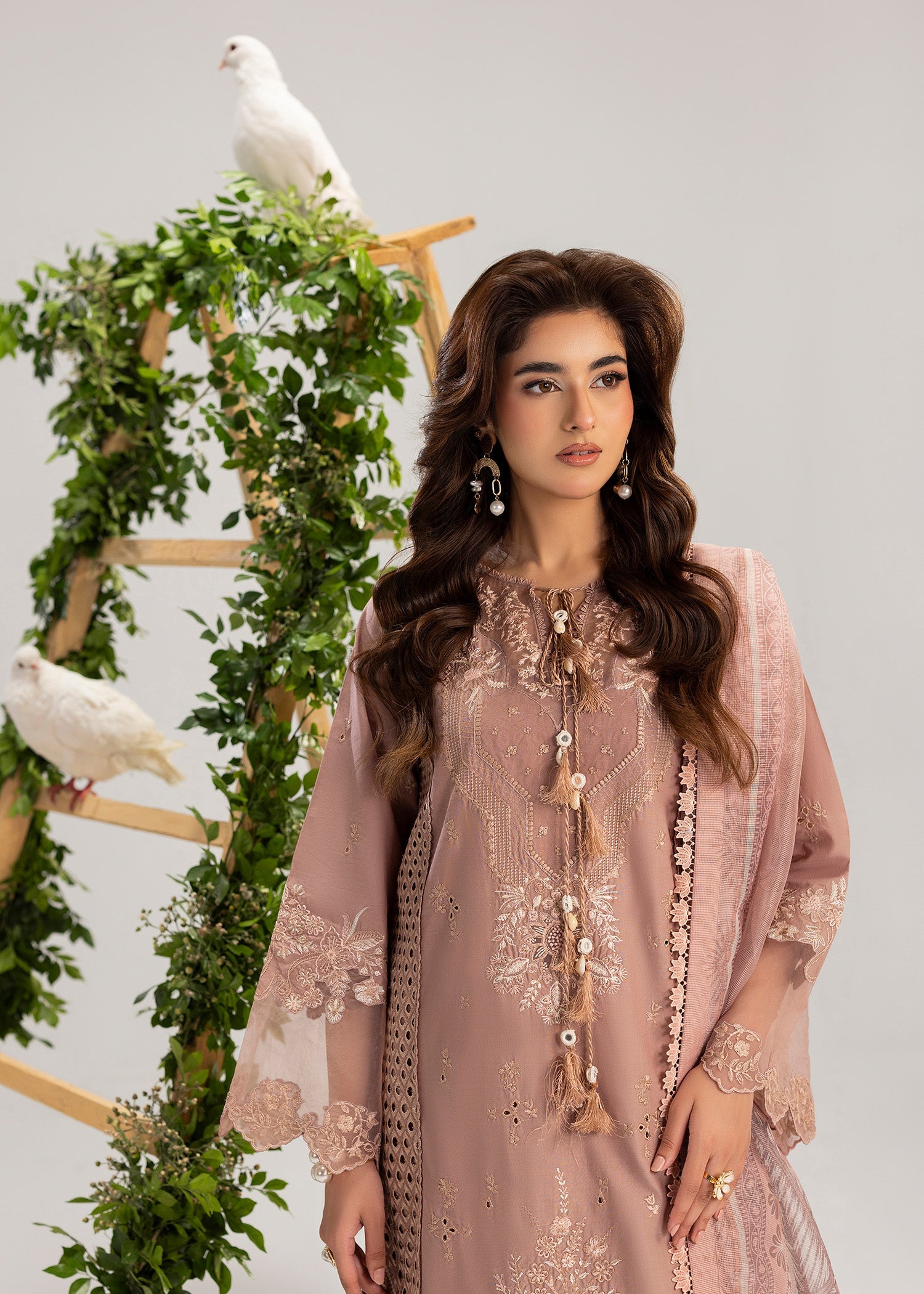 Pakistani Designer Mauve Lawn Suit with Organza Dupatta Online in KSA Riyadh Saudi Arabia Oman Bahrain Qatar