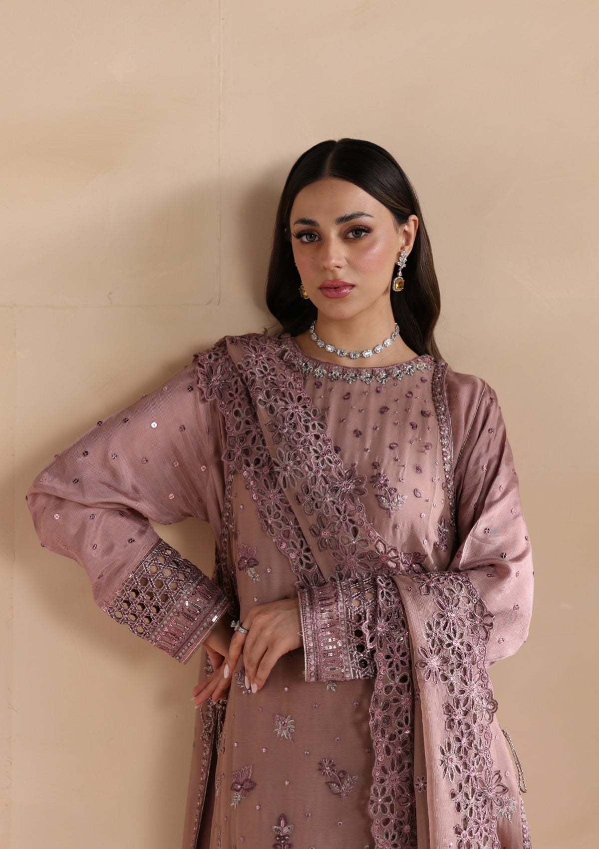 Pakistani Designer Mauve Pink Chiffon Salwar Kameez Online in KSA Riyadh Saudi Arabia Oman Bahrain Qatar