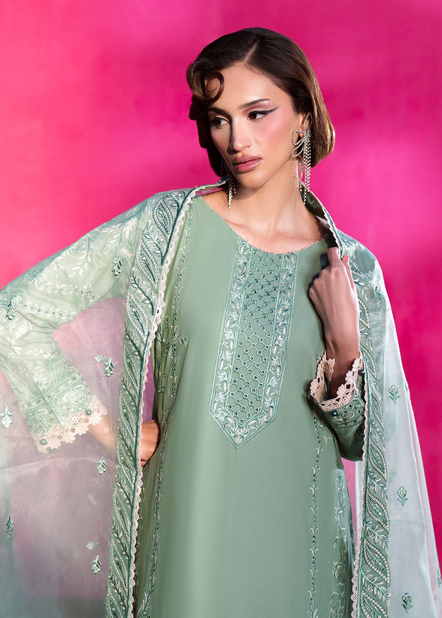 Pakistani Designer Moss Green Lawn Salwar Kameez Online in KSA Riyadh Saudi Arabia Oman Bahrain Qatar