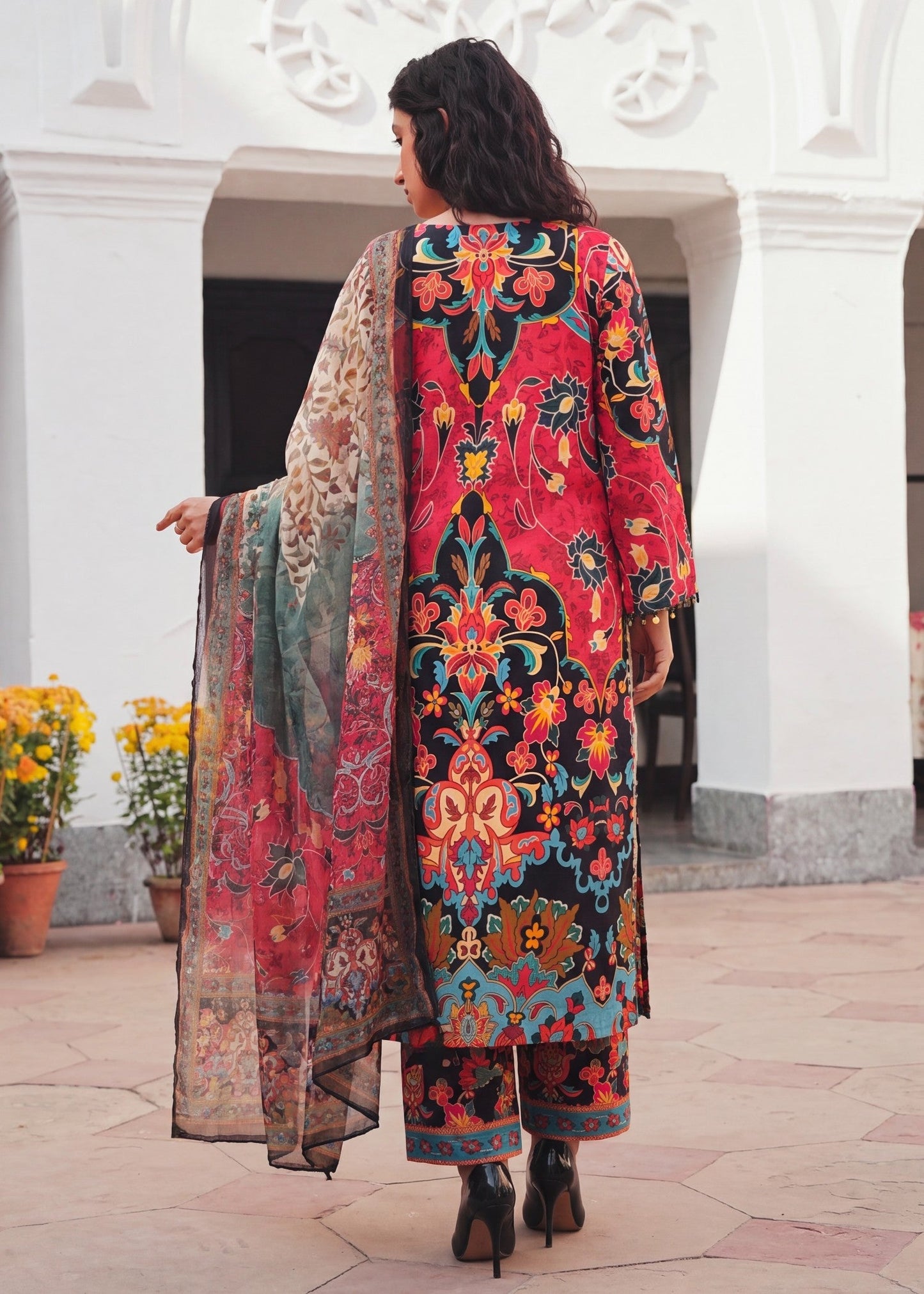 Pakistani Designer Multi Color Lawn Suit Online in KSA Riyadh Saudi Arabia Oman Bahrain Qatar