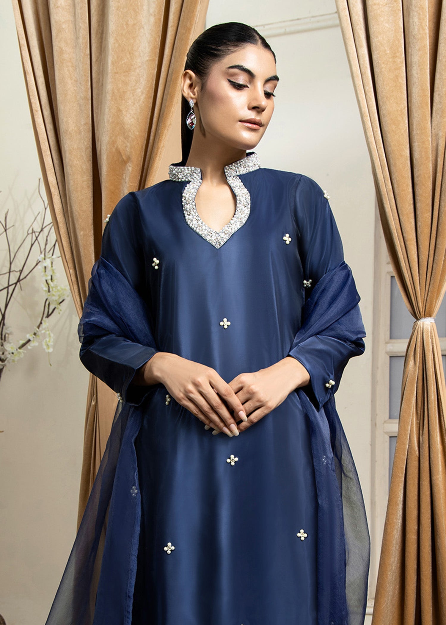 Pakistani Designer Navy Blue Embellished Farshi Suit Online in KSA Riyadh Saudi Arabia Oman Bahrain Qatar