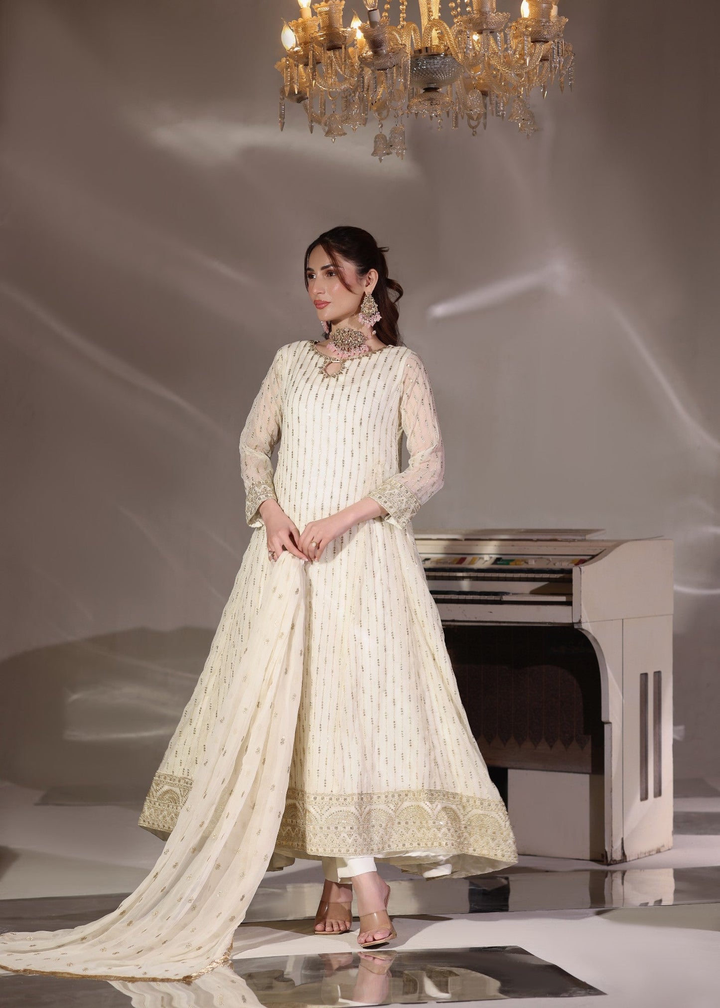 Pakistani Designer Off-White Chiffon Embroidered Pishwas Set Online in KSA Riyadh Saudi Arabia Oman Bahrain Qatar
