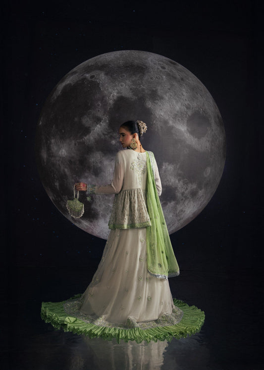 Pakistani Designer Off-White Chiffon Lehenga Choli Online in KSA Riyadh Saudi Arabia Oman Bahrain Qatar