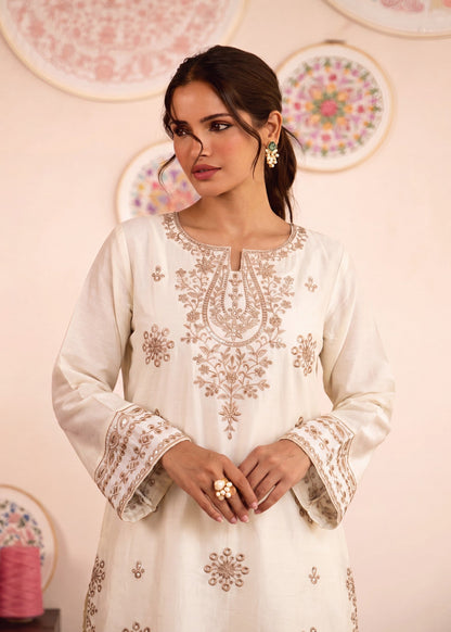 Pakistani Designer Off-White Embroidered Kurta Set Online in KSA Riyadh Saudi Arabia Oman Bahrain Qatar