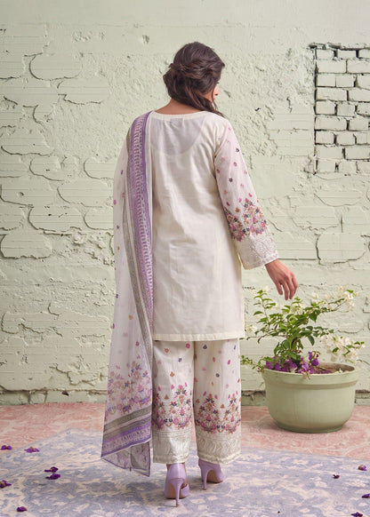 Pakistani Designer Off-White Lawn Suit Online in KSA Riyadh Saudi Arabia Oman Bahrain Qatar