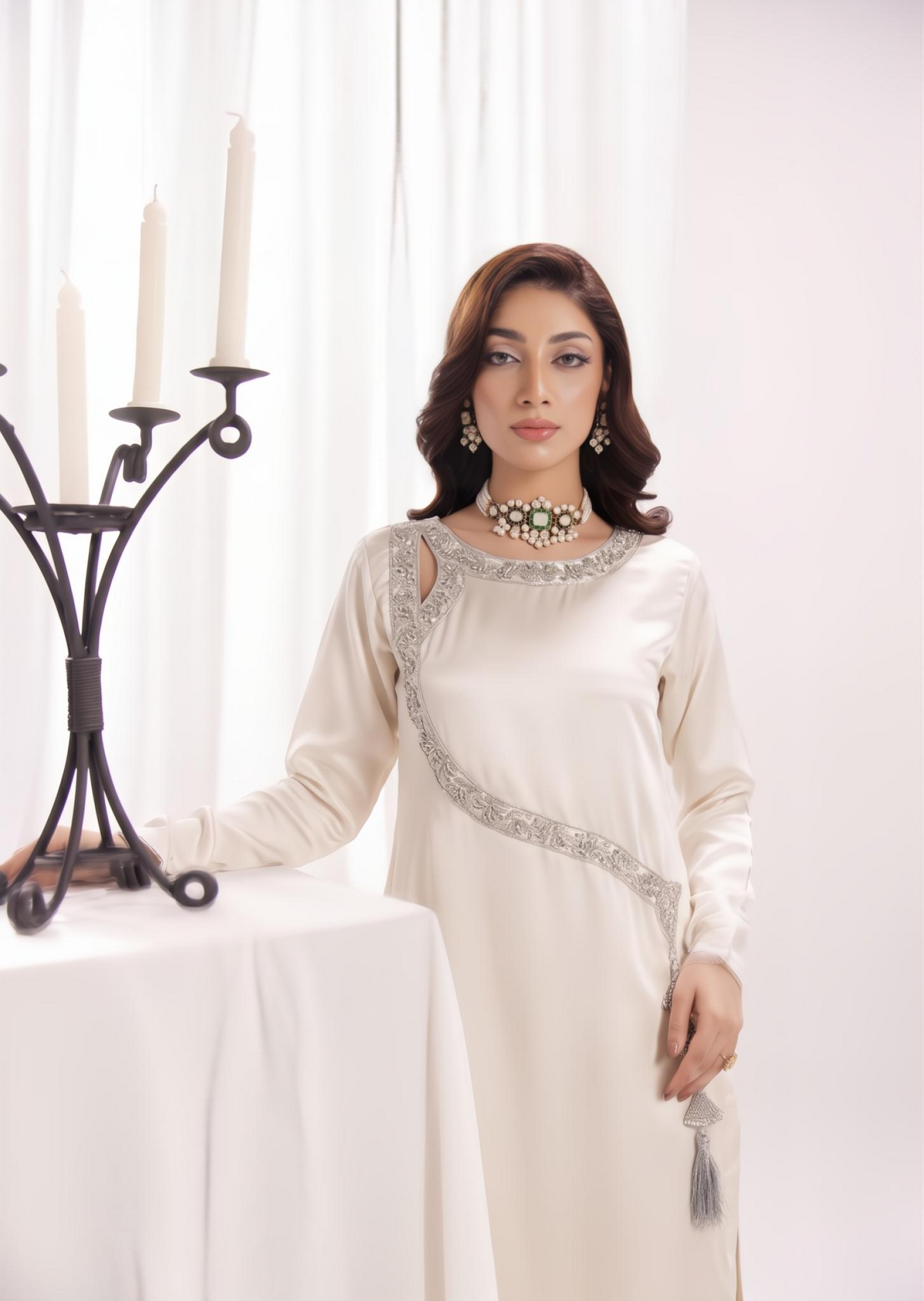 Pakistani Designer Off-White Silk Salwar Kameez Online in KSA Riyadh Saudi Arabia Oman Bahrain Qatar