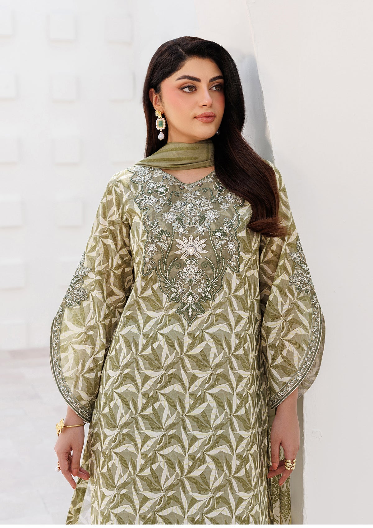 Pakistani Designer Olive Green Lawn Suit Online in KSA Riyadh Saudi Arabia Oman Bahrain Qatar